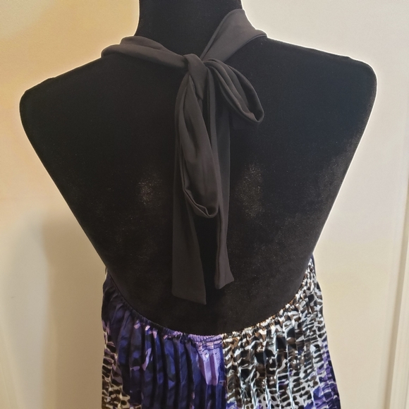 NWT Dots Accordion Satin-Like Halter Top (M) - Picture 3 of 4